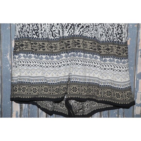 Flying Tomato Boho Romper Black White Shorts Size S Lace & Mixed Pattern - Picture 4 of 7